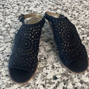 Anne Klein Black Wedge Sandals